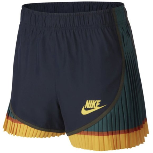 nike sacai shorts